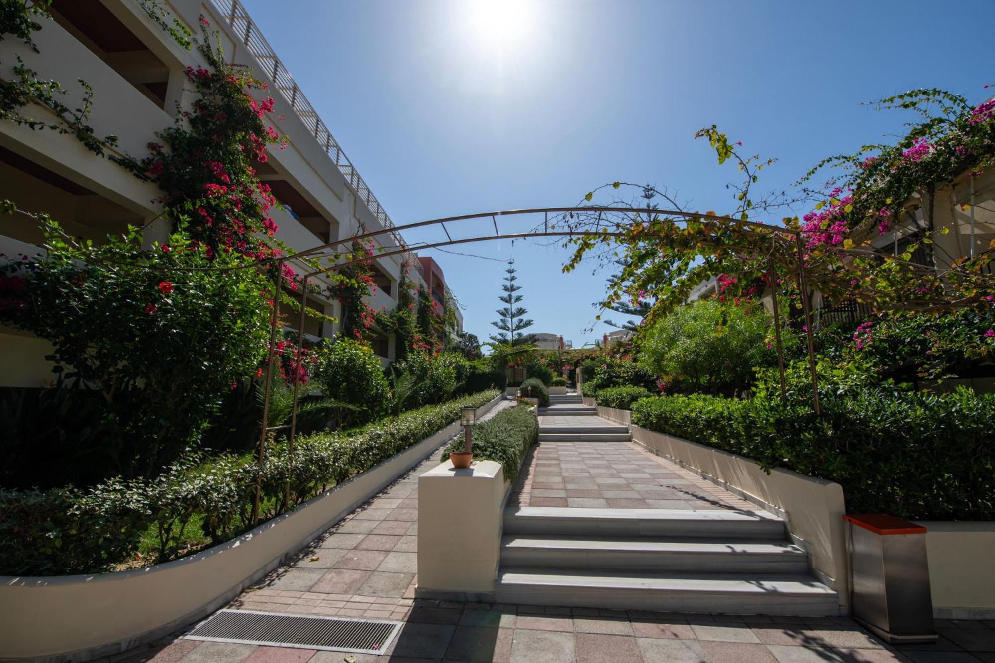 Hydramis Palace Beach Resort Georgioupoli Ngoại thất bức ảnh